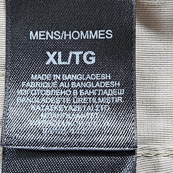 The North Face Shorts Mens XL Beige Cargo Utility Nylon Pockets Outdoor Gorpcore - Picture 11 of 16